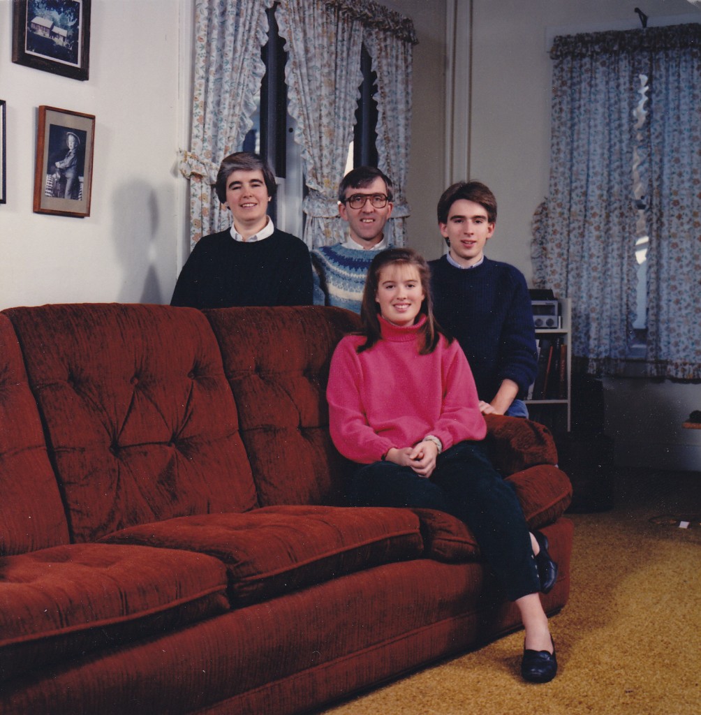 Awkward Family Photos Couch Face